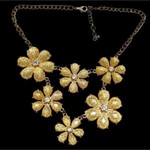 Fairycore Glam Yellow Glitter Flower Statement Necklace